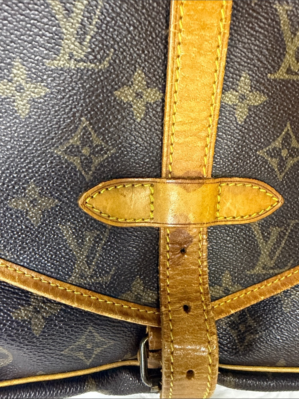 Louis Vuitton Saumur PM Monogram Canvas Messenger/Crossbody Bag - Picture 8 of 10